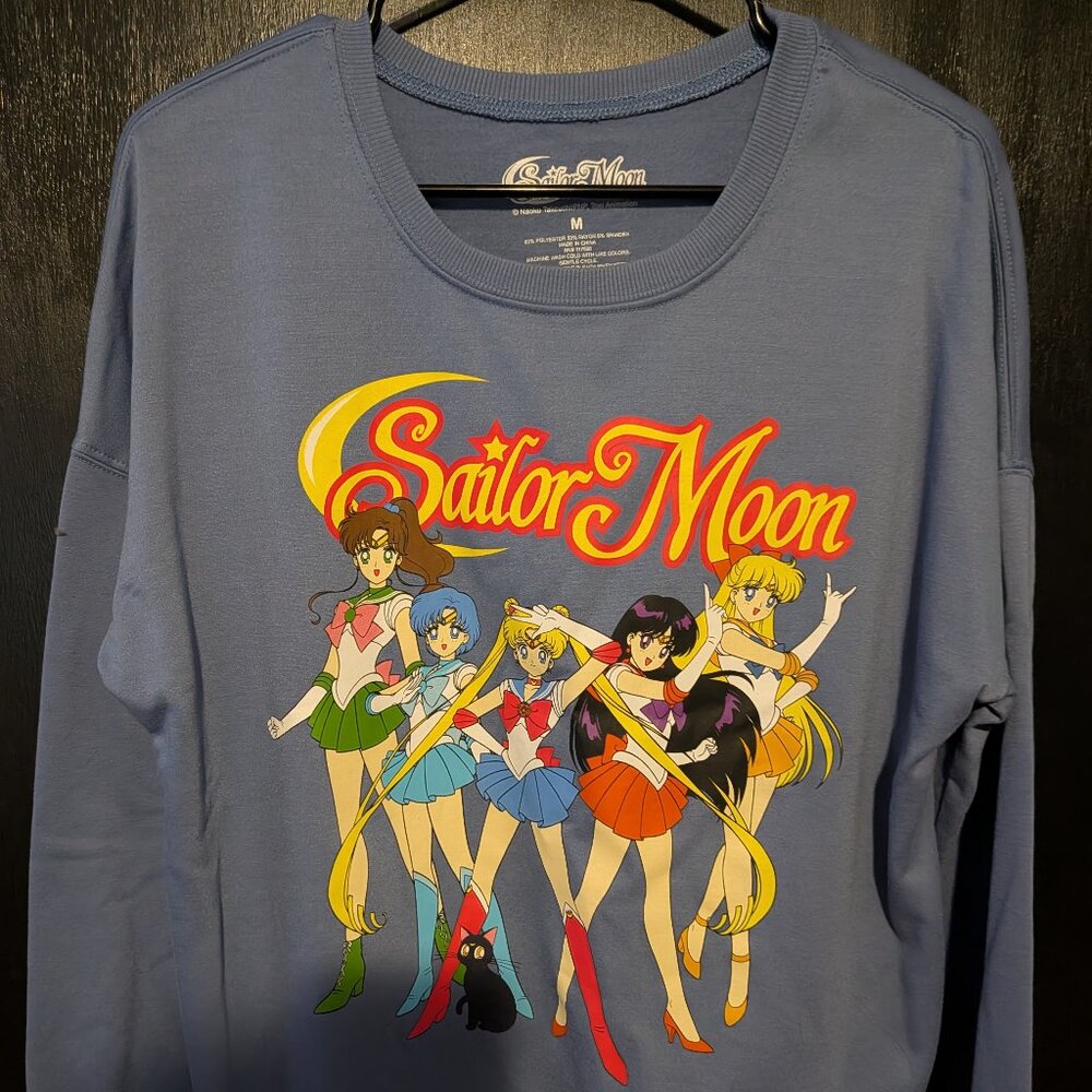 Sailor Moon crew neck shirt